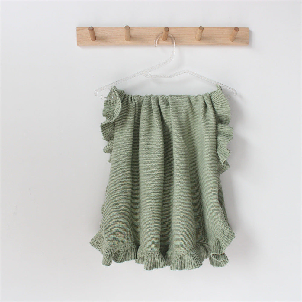Adorable ruffle blanket